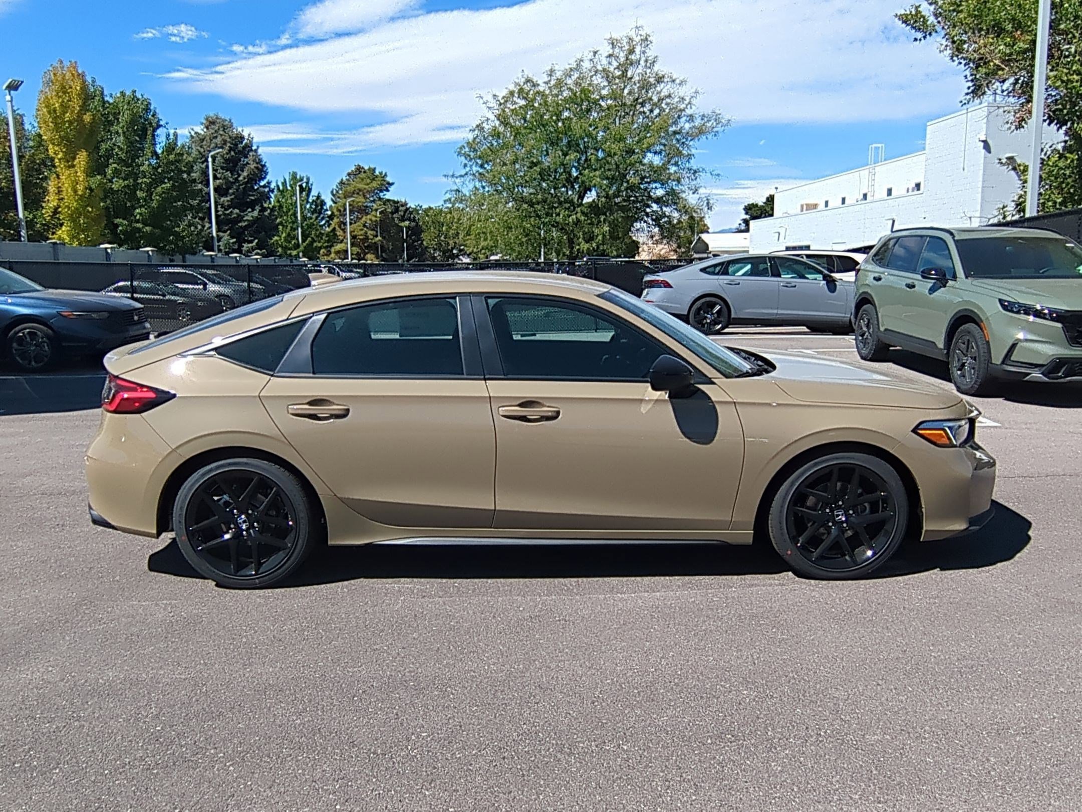 2025 Honda Civic Hatchback Sport photo 2