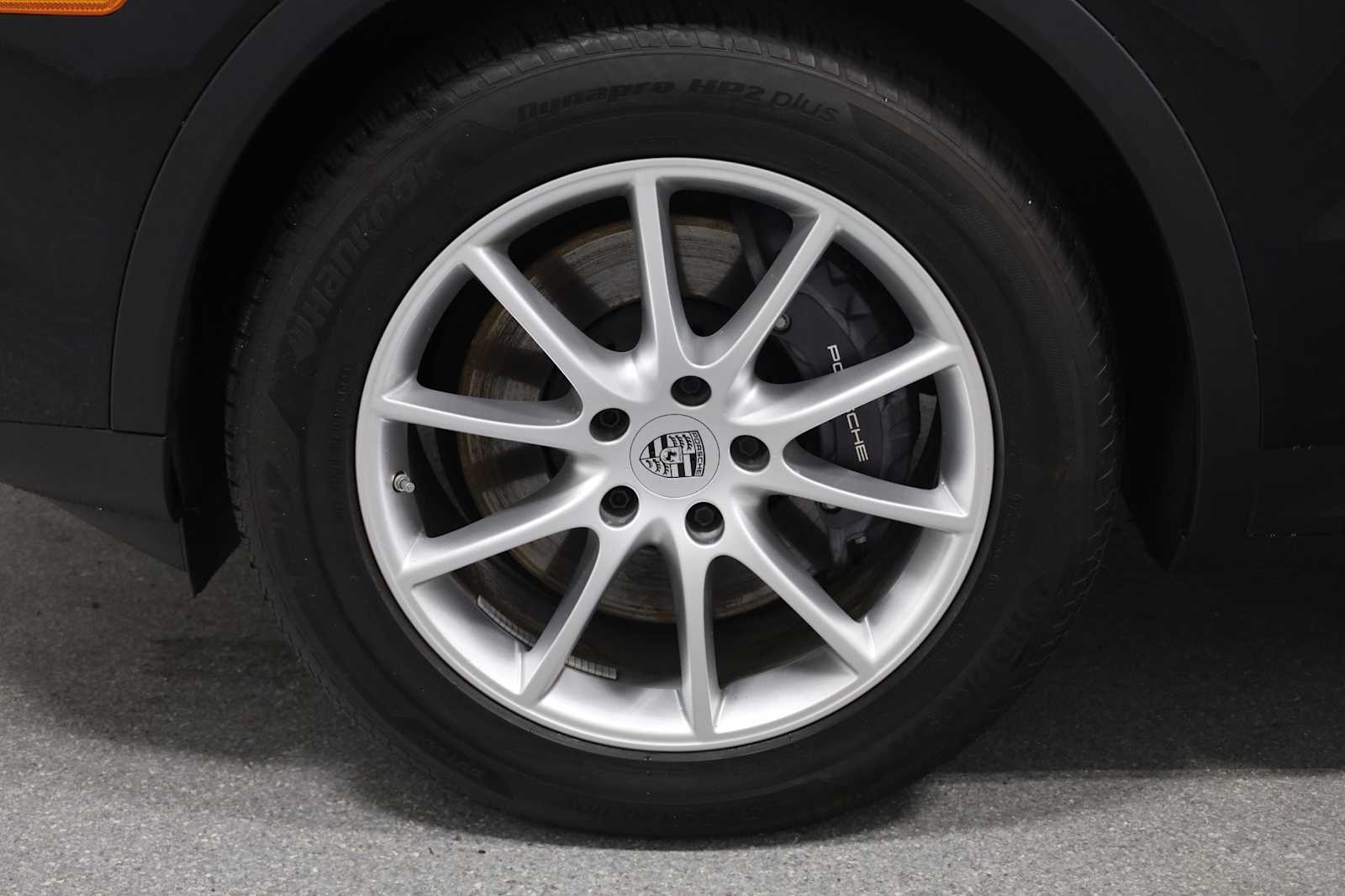 2024 Porsche Cayenne photo 29