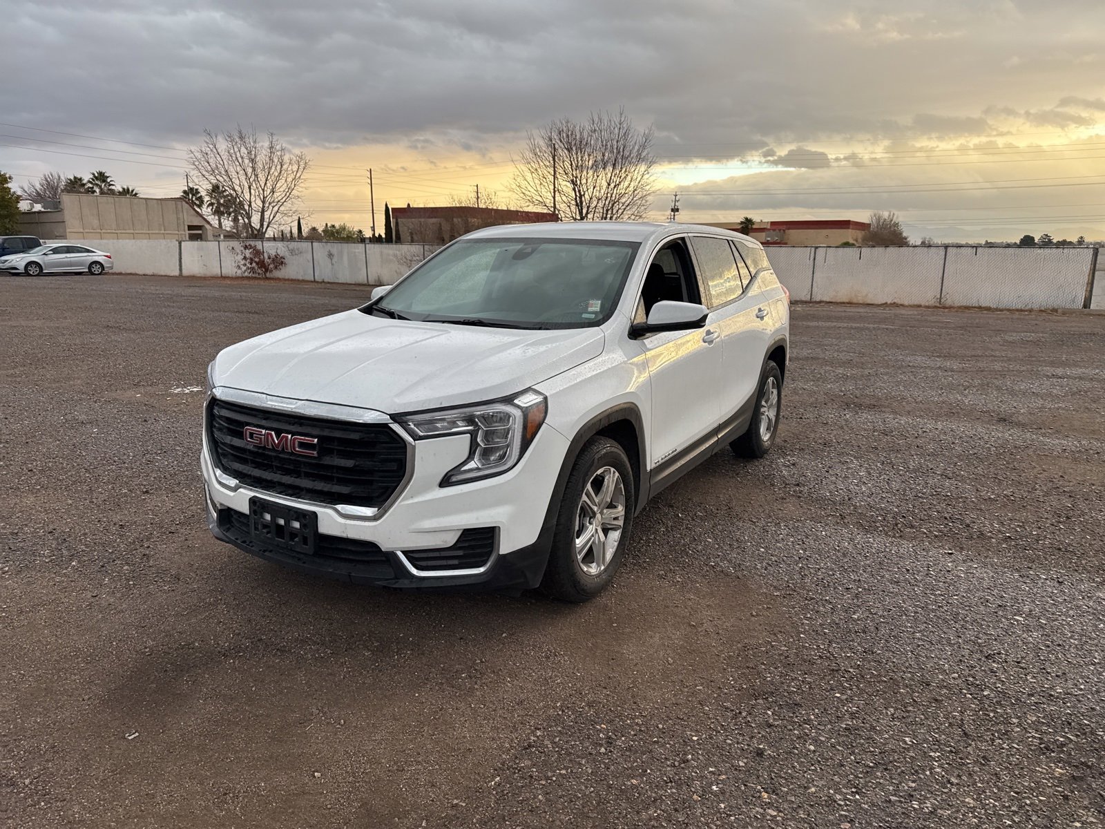 2024 GMC Terrain SLE's photo