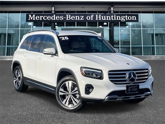 2025 Mercedes-Benz GLB Base's photo