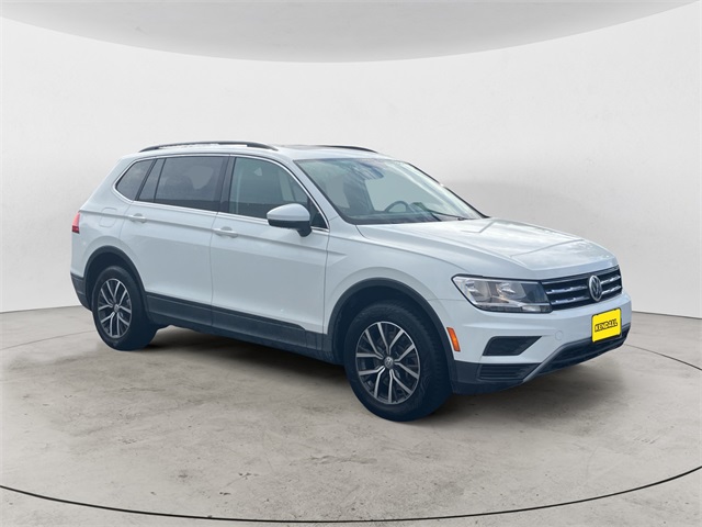 2019 Volkswagen Tiguan SEL R-Line photo 6