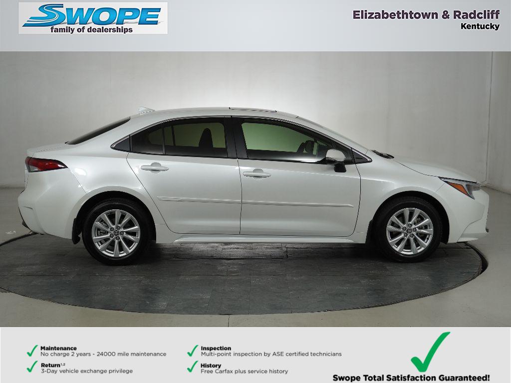 2025 Toyota Corolla Hybrid XLE photo 2