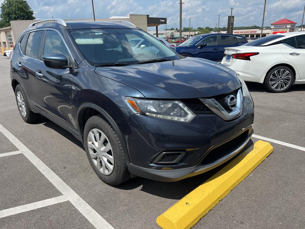 2016 Nissan Rogue S photo 2
