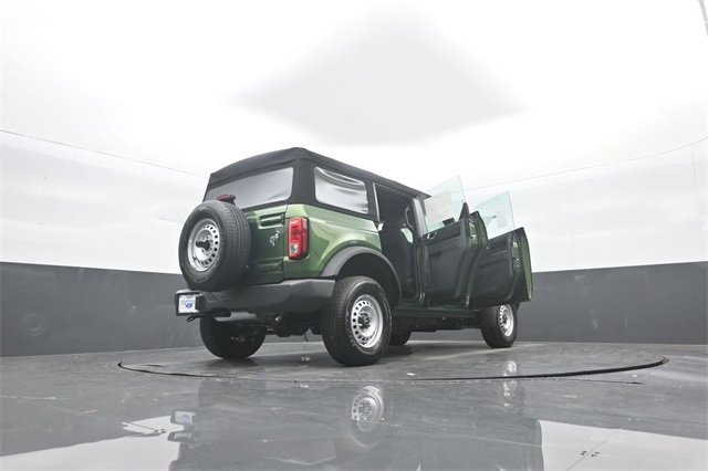 2025 Ford Bronco Base photo 30