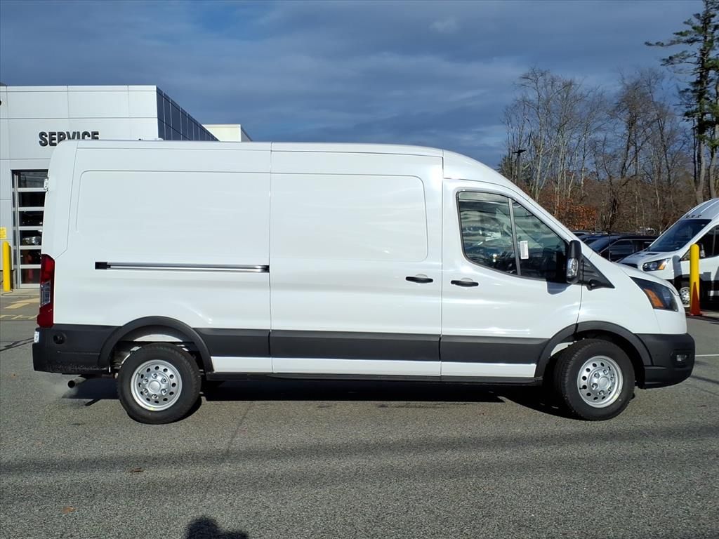 2026 Ford Transit photo 3