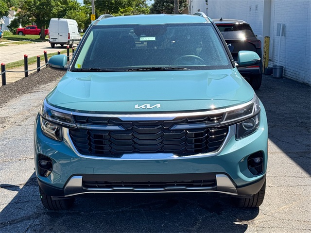 2026 Kia Seltos EX photo 8
