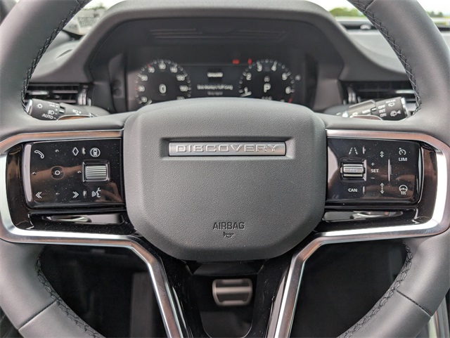 2025 Land Rover Discovery Sport SE photo 8