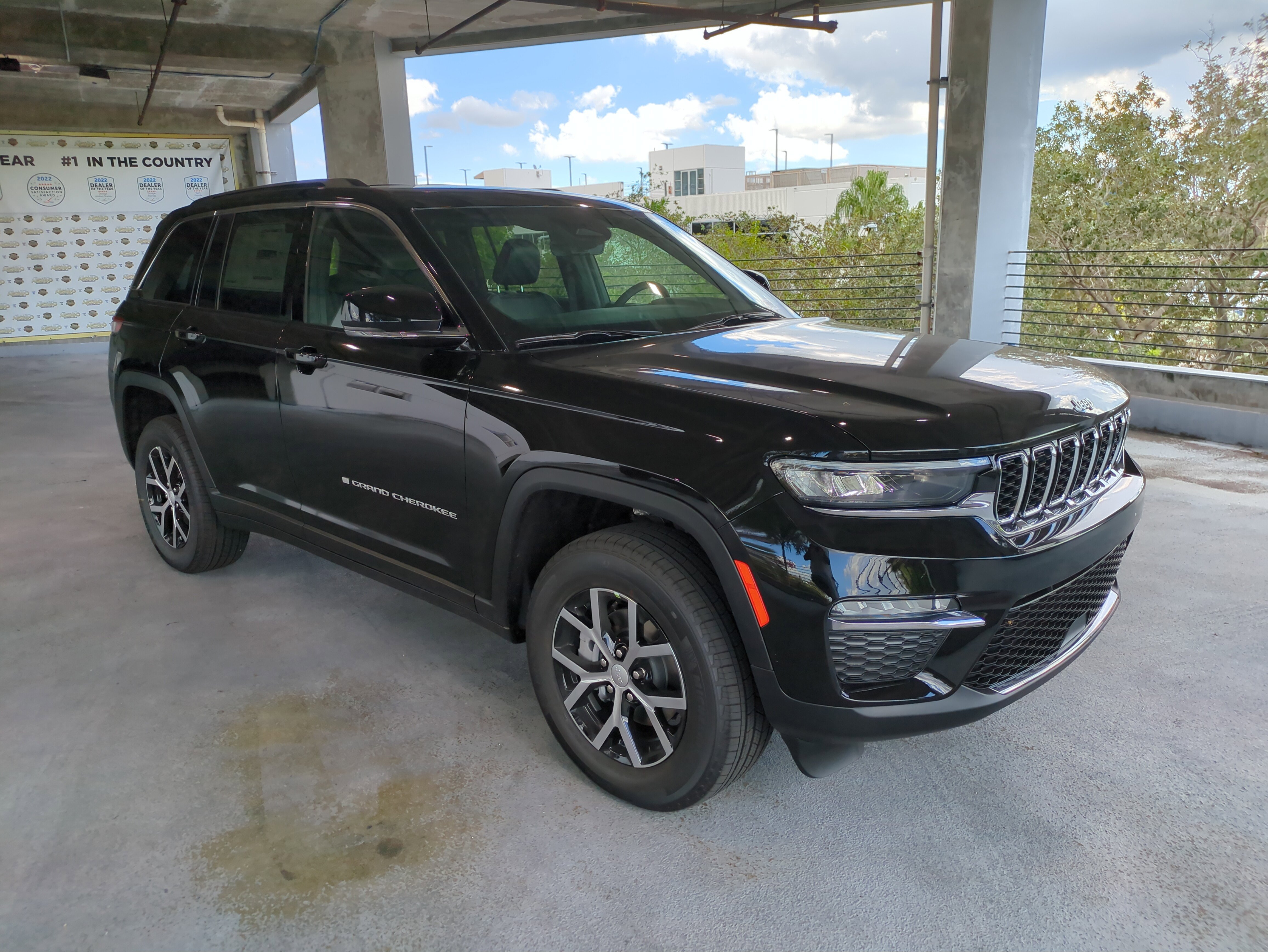 2025 Jeep Grand Cherokee Limited's photo