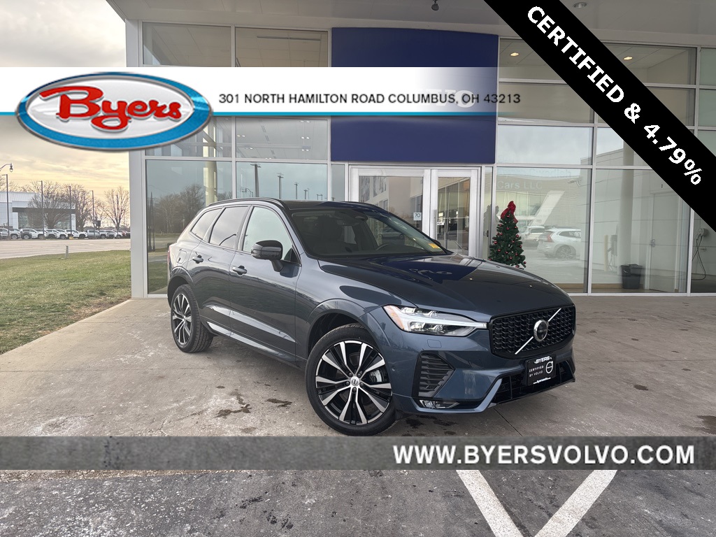 2025 Volvo XC60 Plus's photo