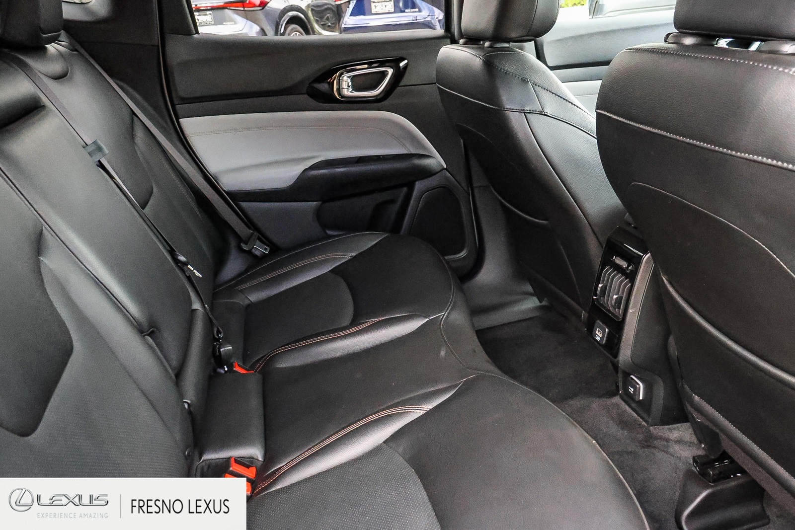 2023 Jeep Compass Limited photo 10