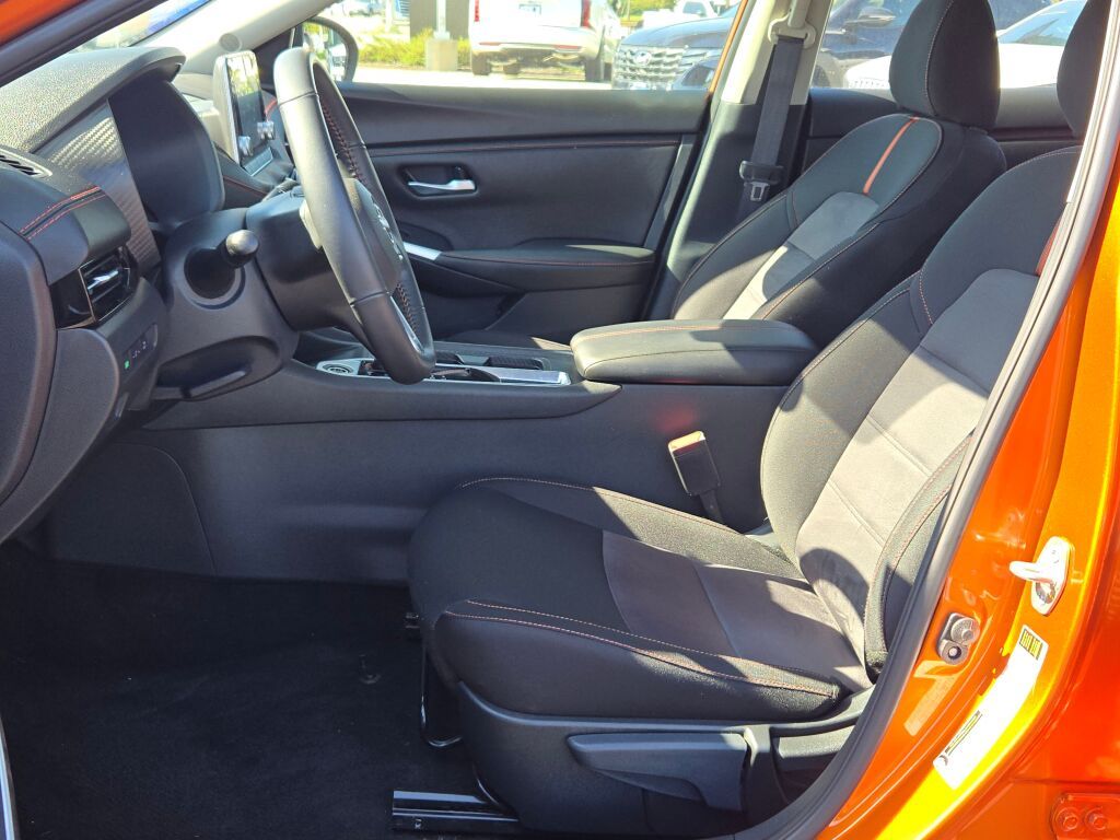 2024 Nissan Sentra SR photo 17