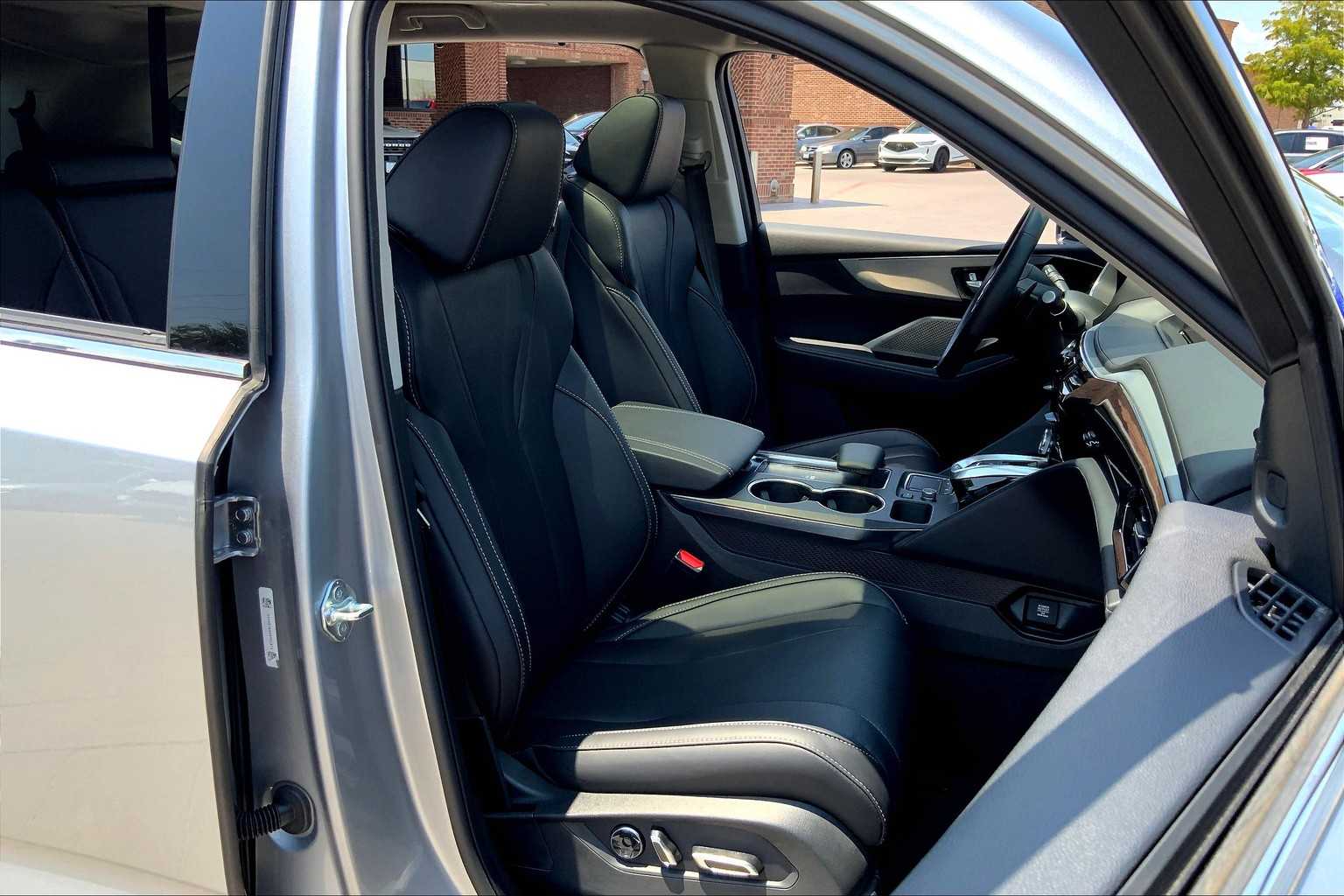 2024 Acura MDX Technology photo 8