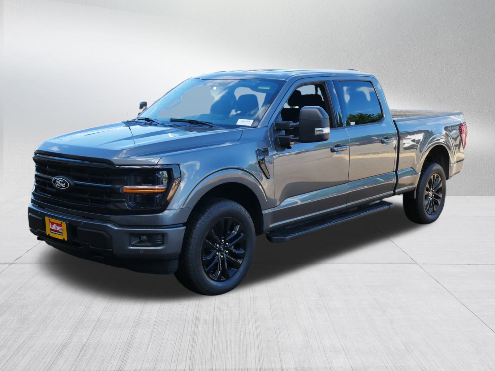 2024 Ford F-150 XLT photo 3