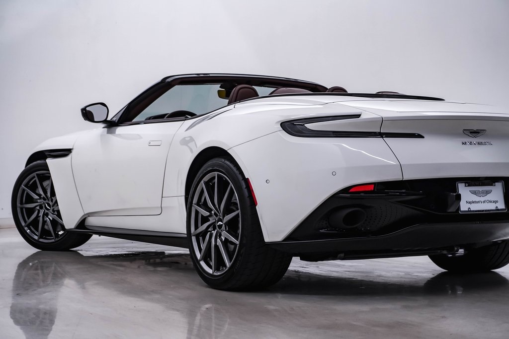 2021 Aston Martin DB11 AM5 photo 10
