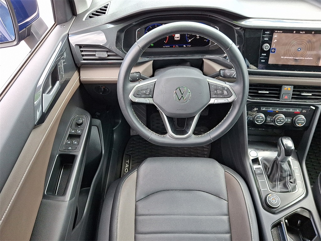 2022 Volkswagen Taos SEL photo 11