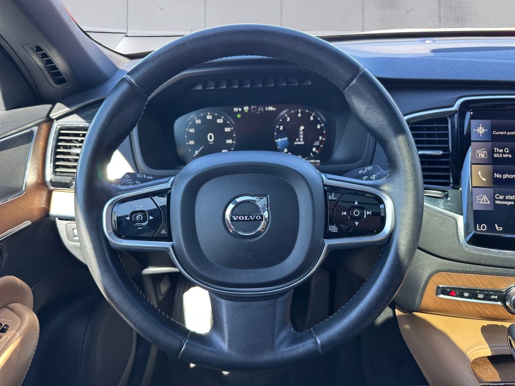 2017 Volvo XC90 T6 Inscription photo 9
