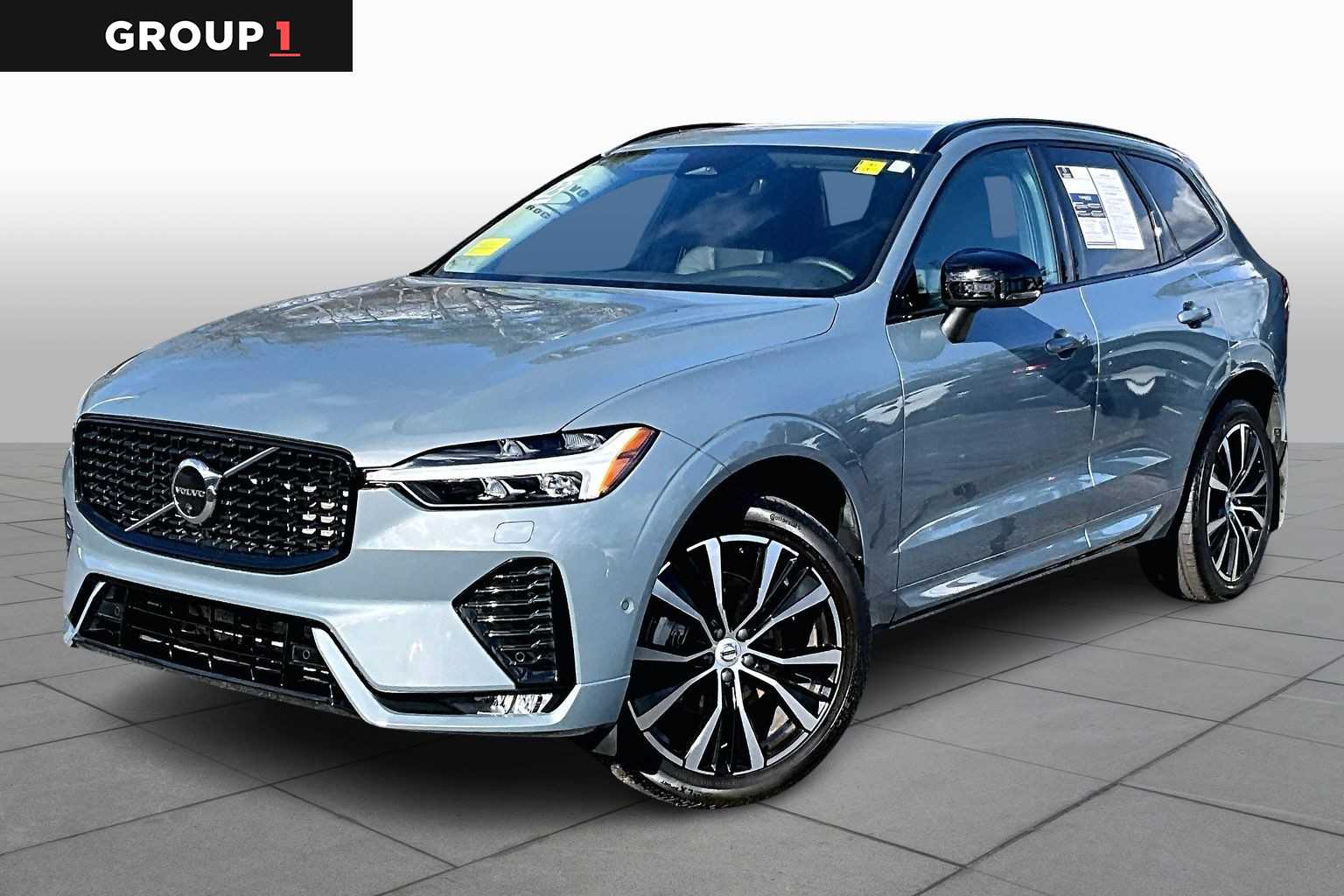 2023 Volvo XC60 Plus's photo