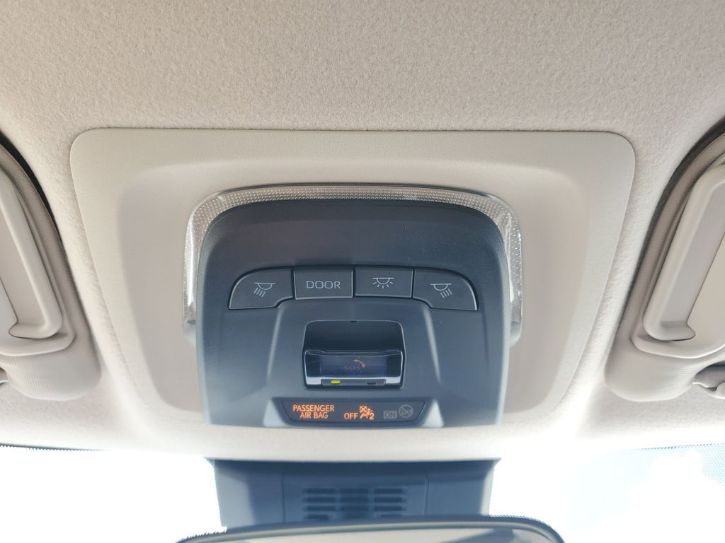 2025 Toyota Corolla LE photo 26
