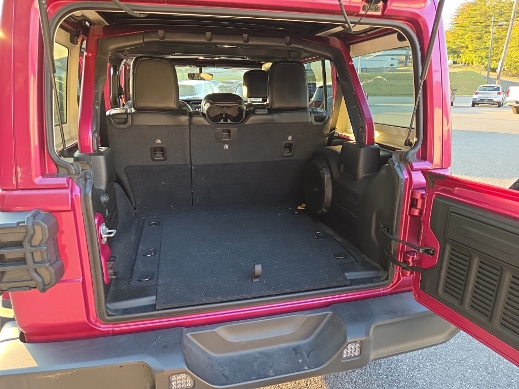 2022 Jeep Wrangler Unlimited Sahara photo 15