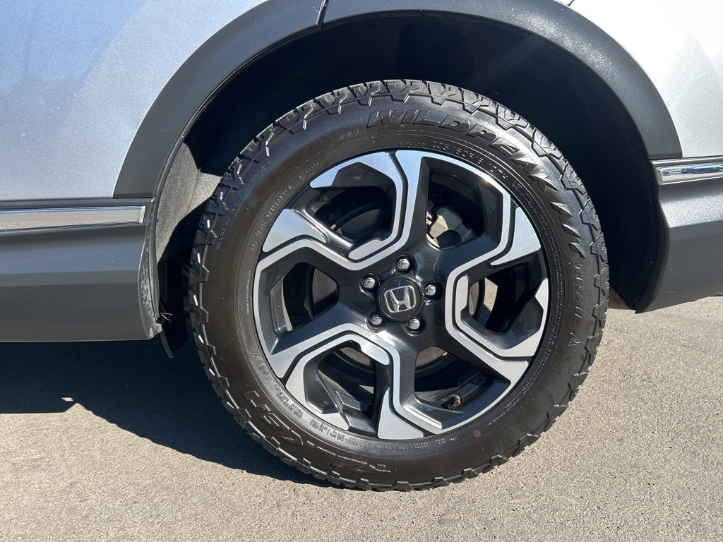2018 Honda CR-V Touring photo 2