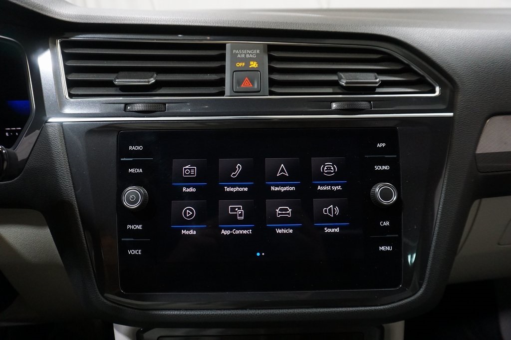 2023 Volkswagen Tiguan SE R-Line Black photo 14
