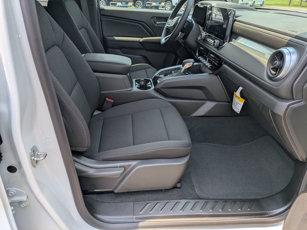 2025 Chevrolet Colorado Work Truck LT photo 28