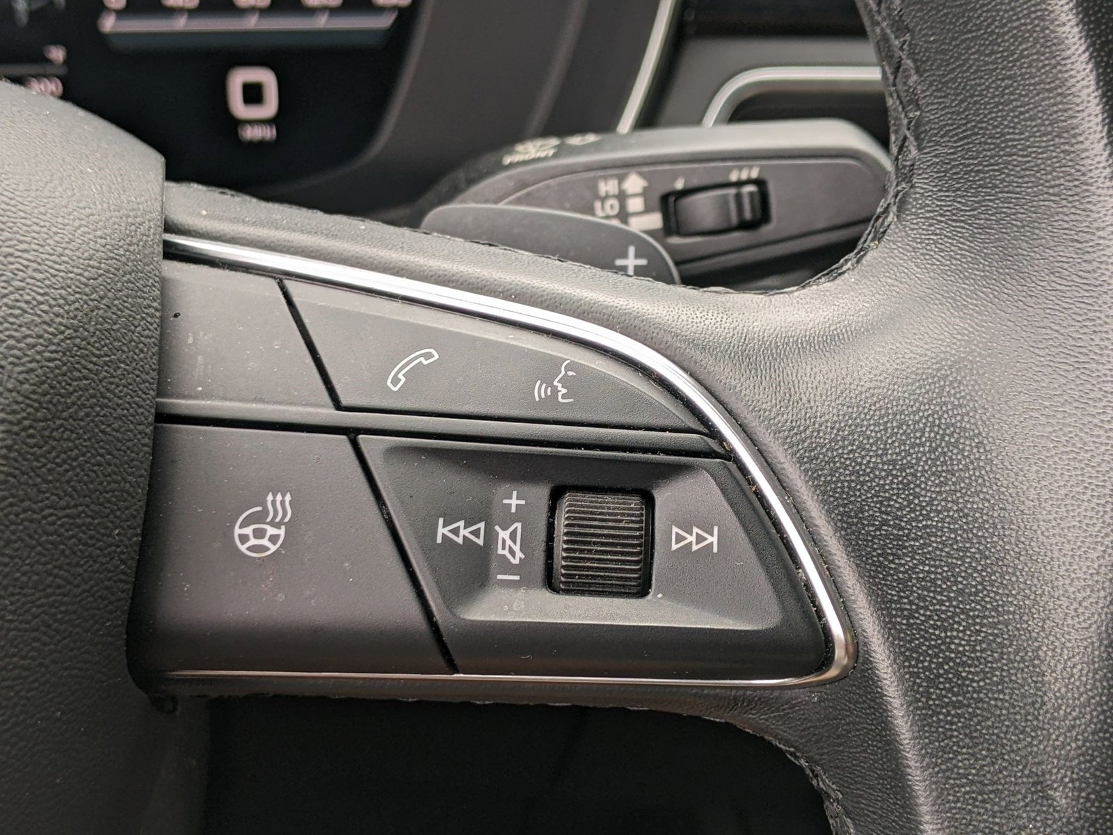 2023 Audi A4 S line Quattro Premium Plus photo 11