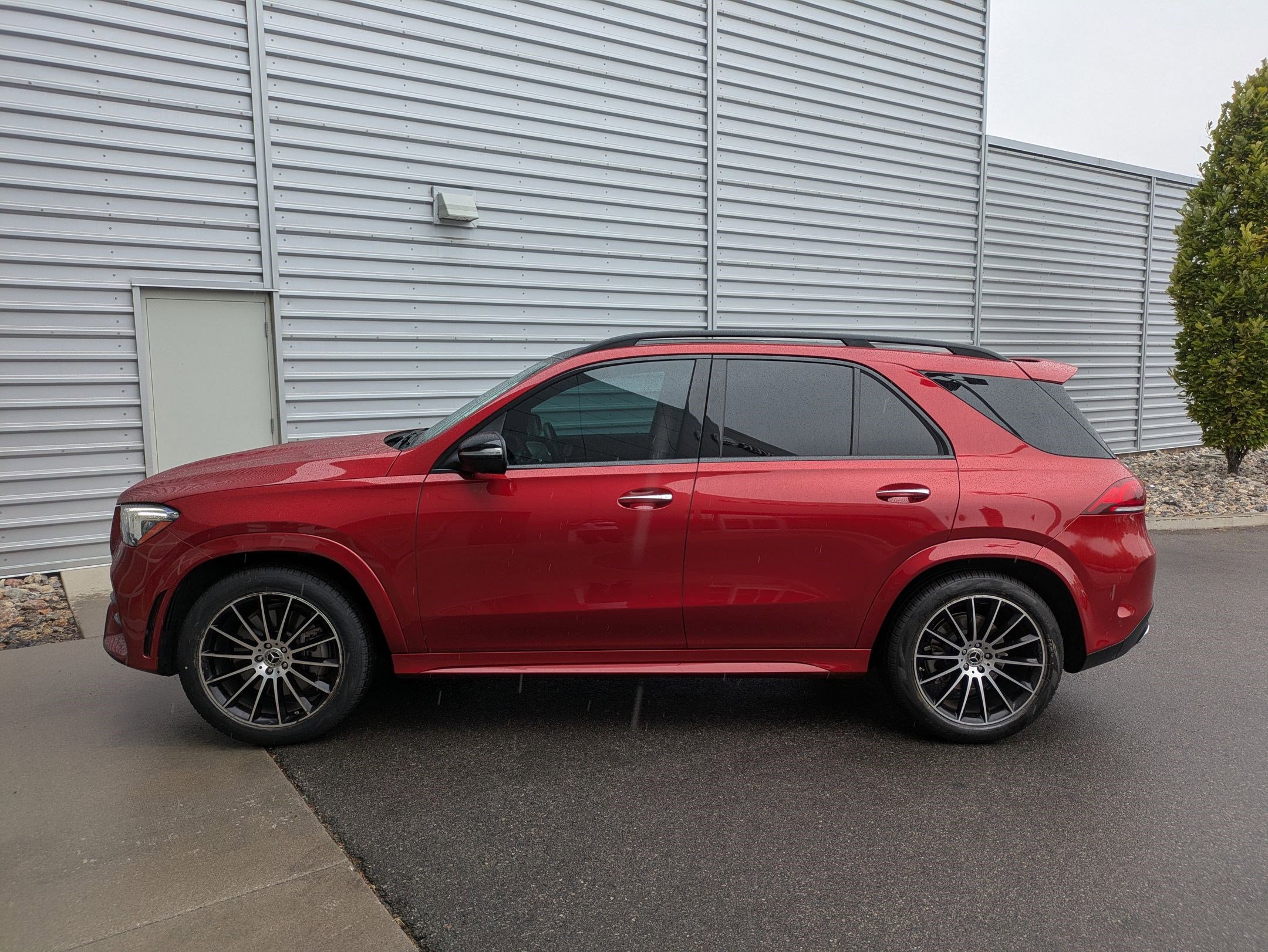 2023 Mercedes Benz GLE 450 4MATIC photo 2
