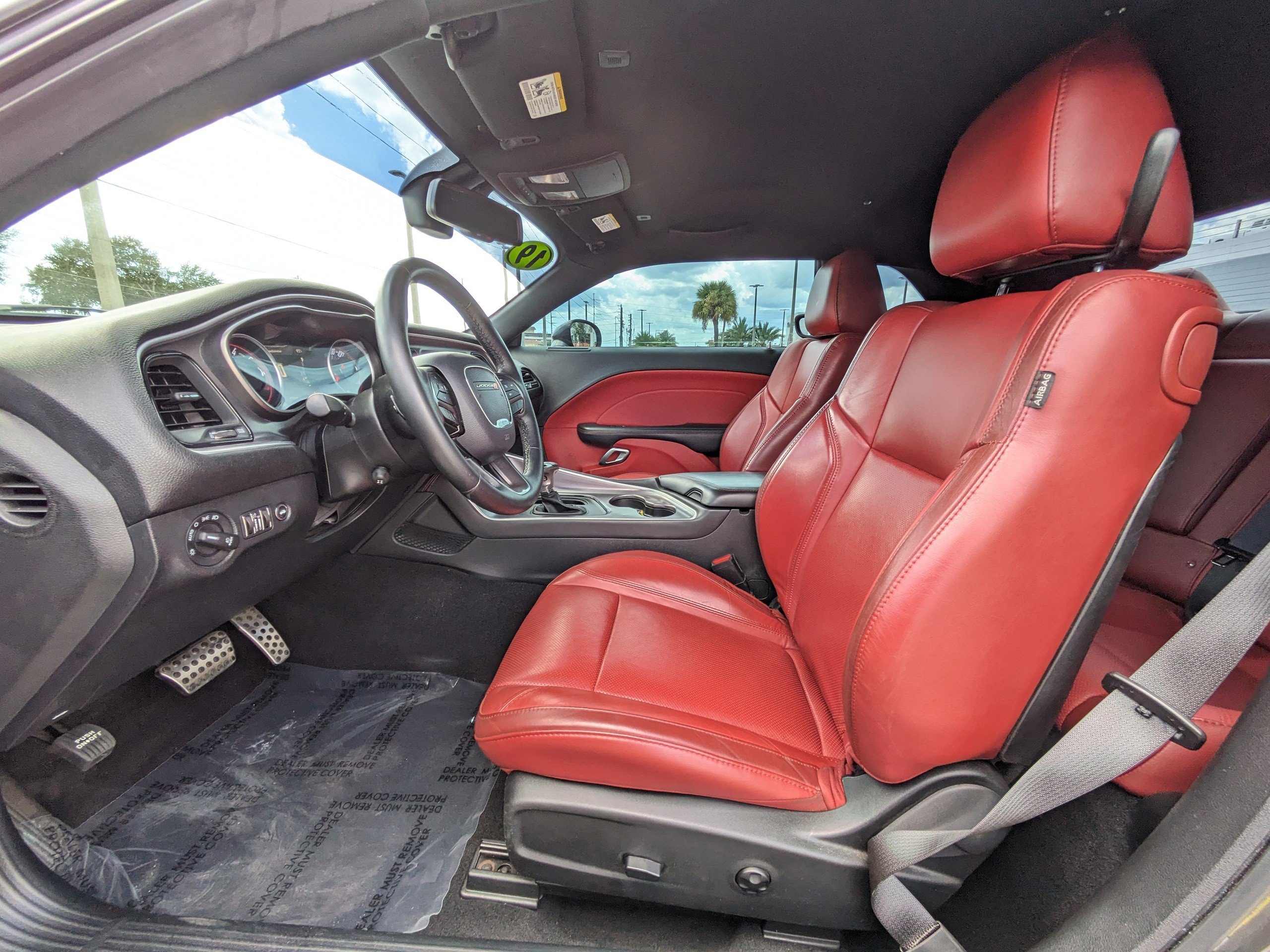 2019 Dodge Challenger SXT photo 12