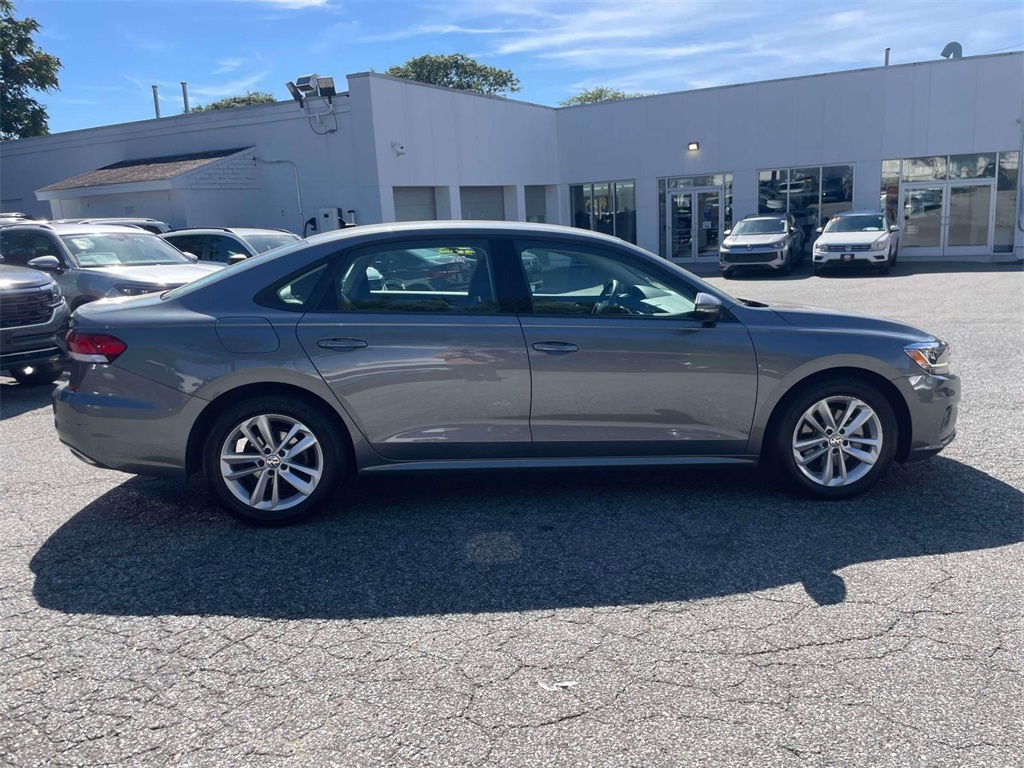 2021 Volkswagen Passat 2.0T S photo 3