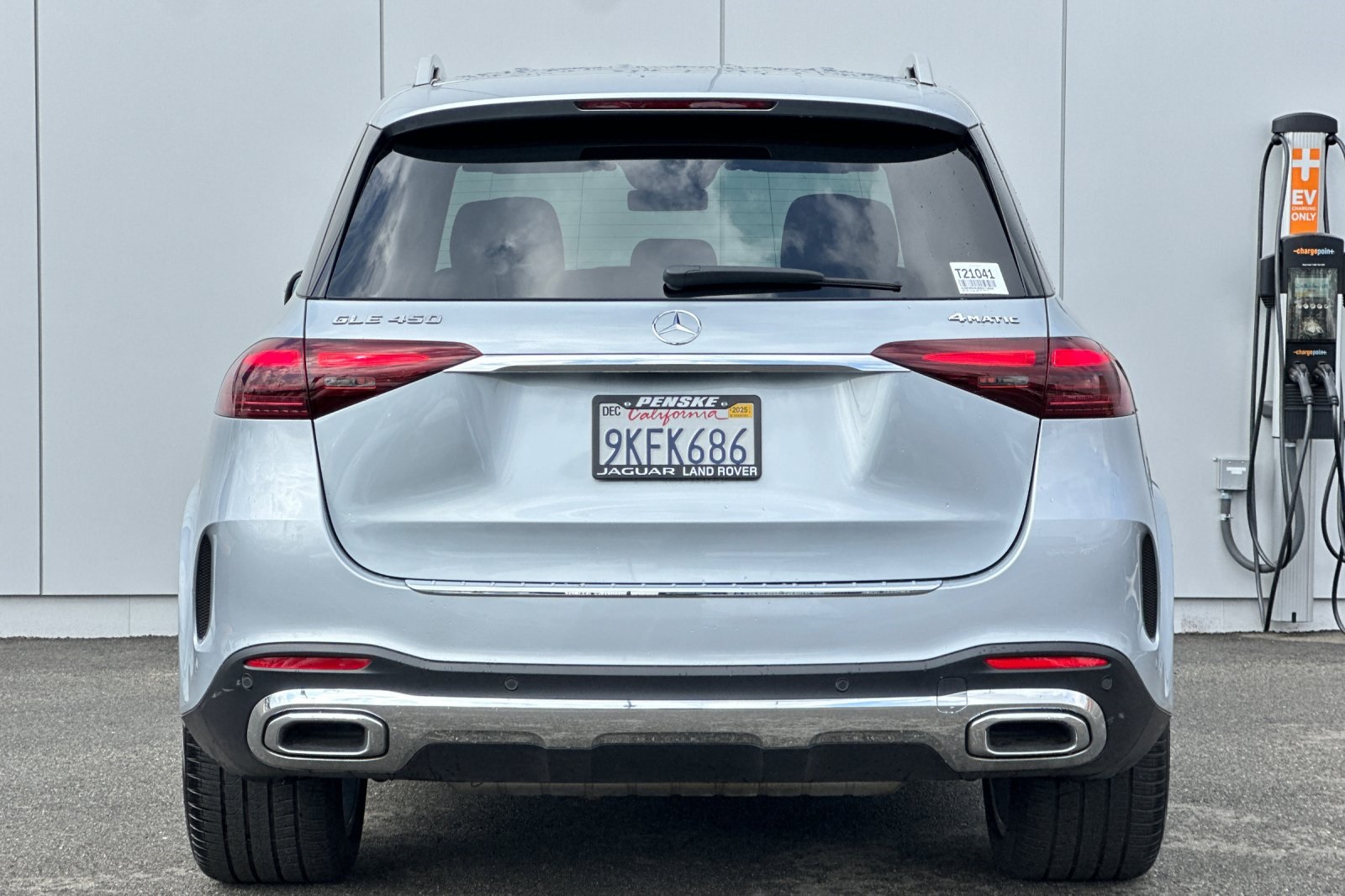 2024 Mercedes Benz GLE 450 4MATIC photo 5