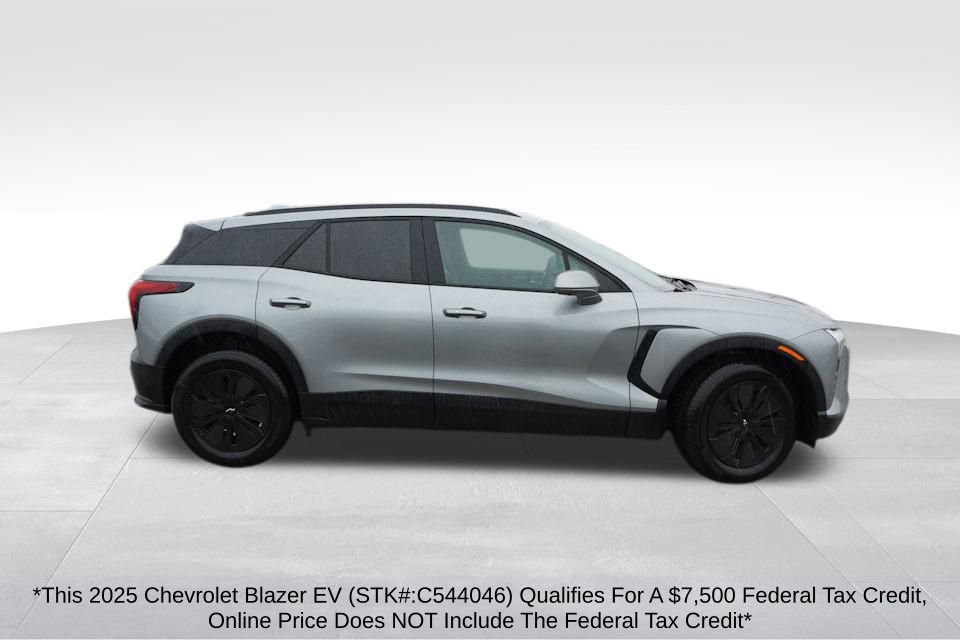 2025 Chevrolet Blazer EV 2LT Sport photo 2