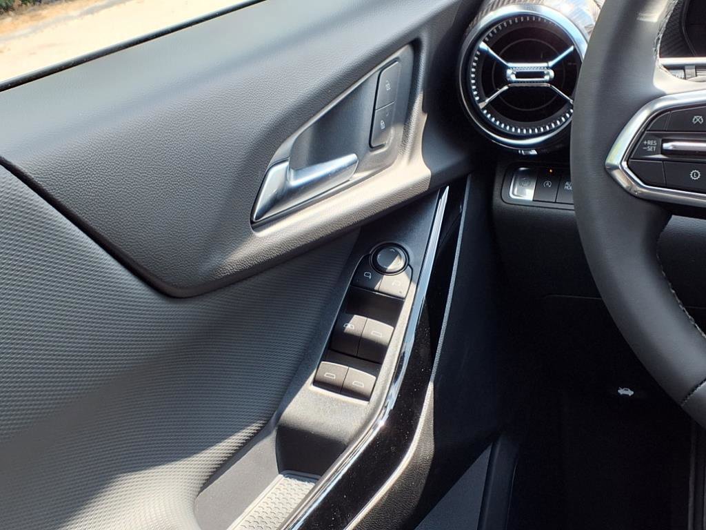 2026 Chevrolet Equinox LT photo 13