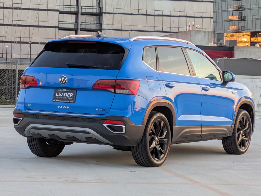 2022 Volkswagen Taos SE photo 6