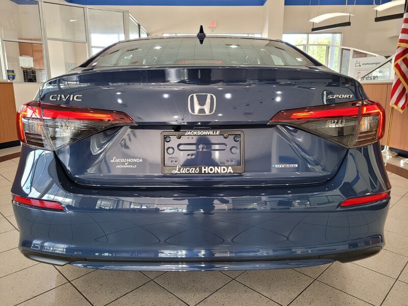 2025 Honda Civic Sport photo 4
