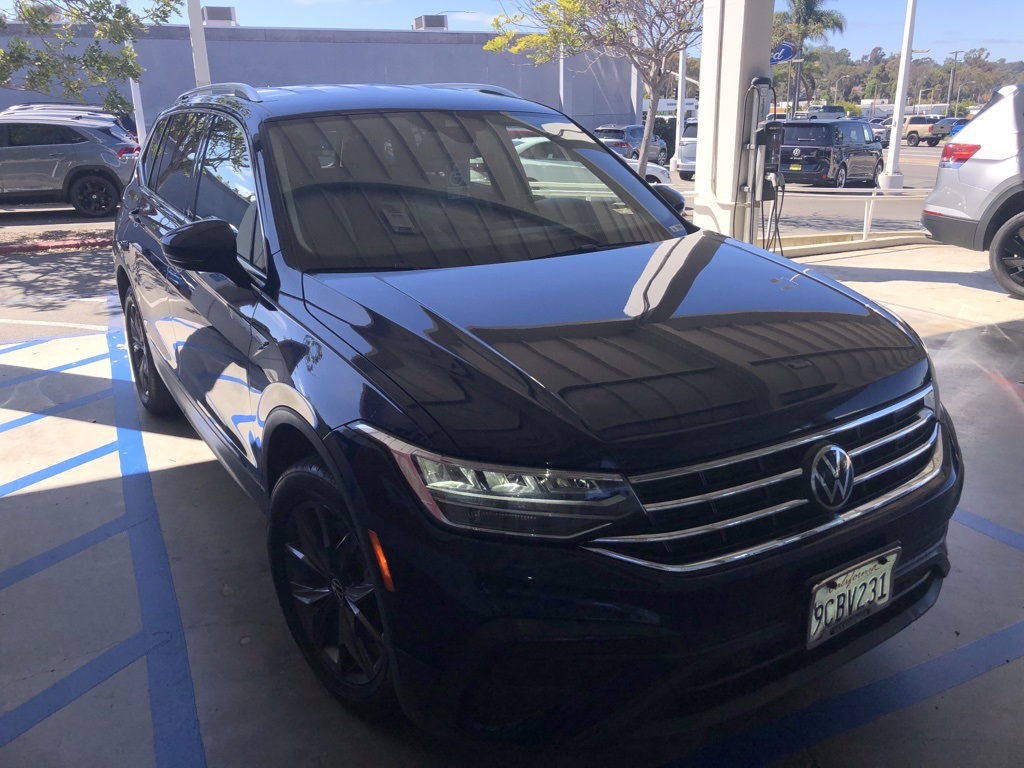 2022 Volkswagen Tiguan SE photo 3