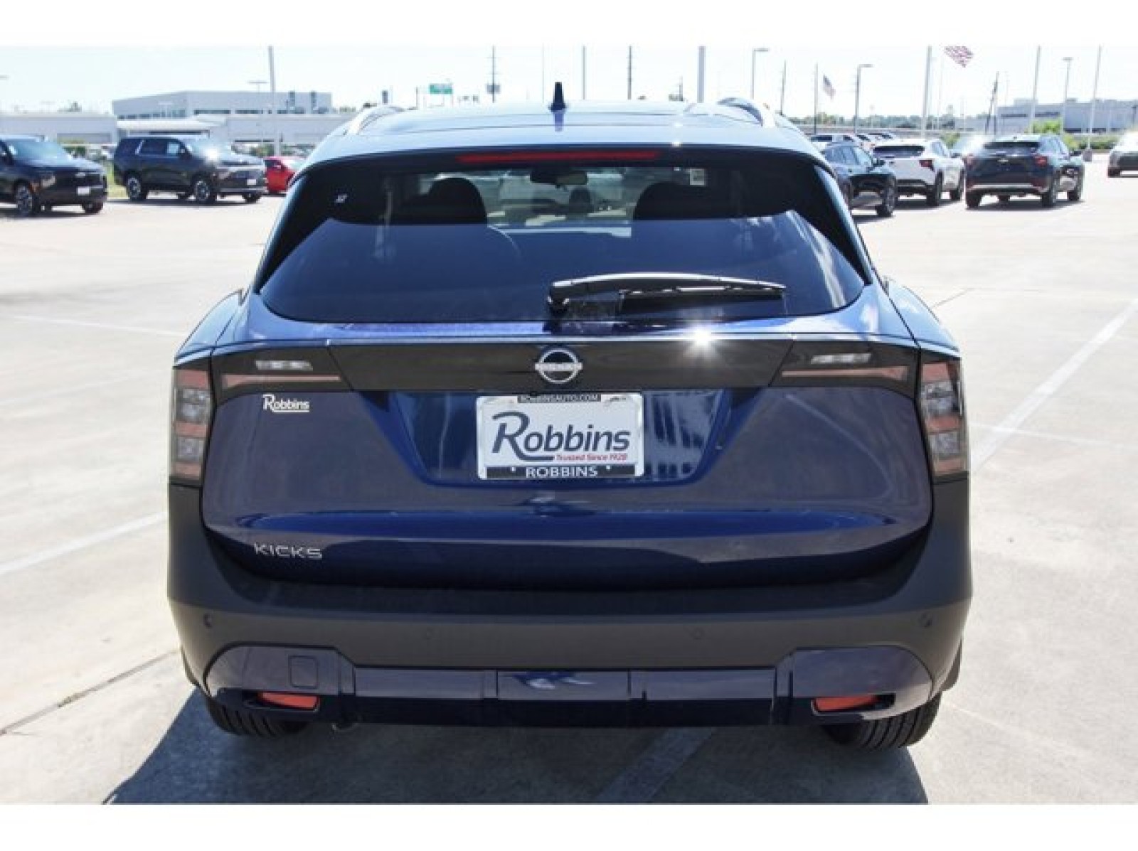 2026 Nissan Kicks SV photo 4