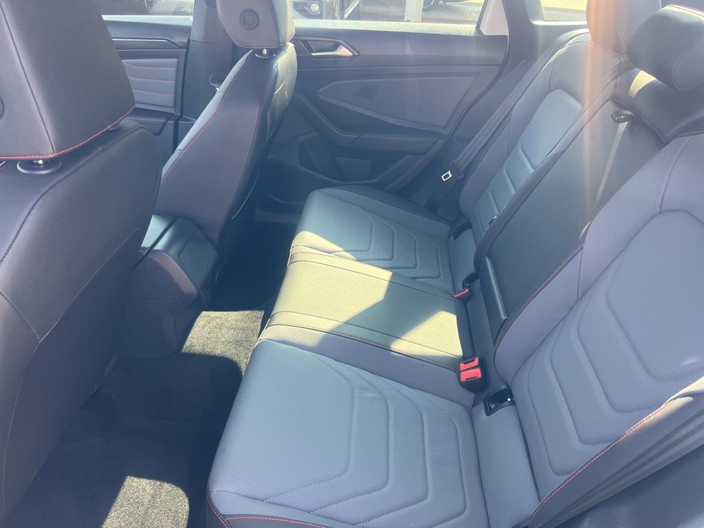 2025 Volkswagen Jetta GLI 2.0T Autobahn photo 7