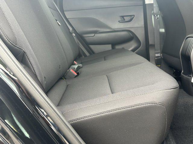 2026 Hyundai Kona SE photo 13