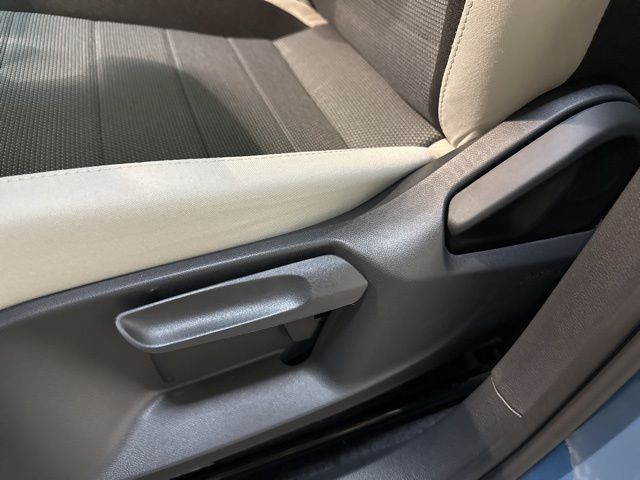 2025 Volkswagen Taos S photo 14