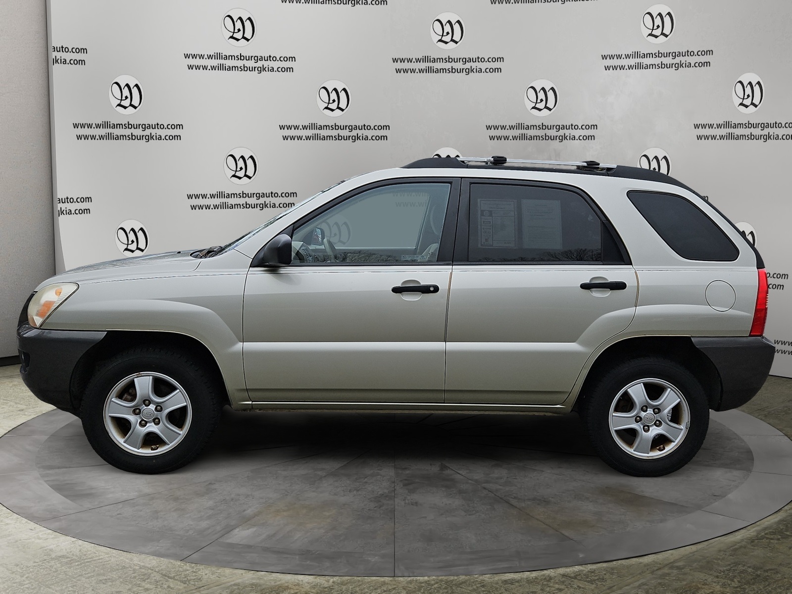 Used 2008 Kia Sportage LX with VIN KNDJF724987510135 for sale in Williamsburg, VA