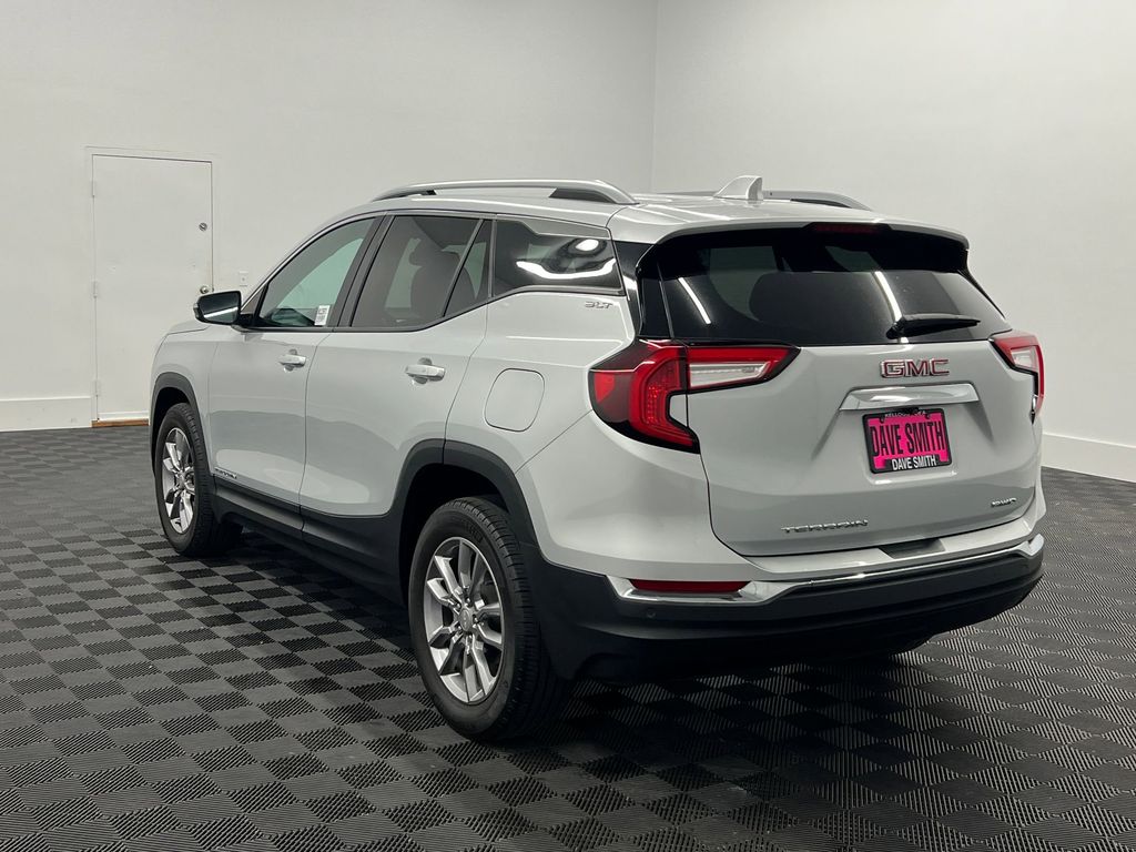 2022 Gmc Terrain SLT photo 3