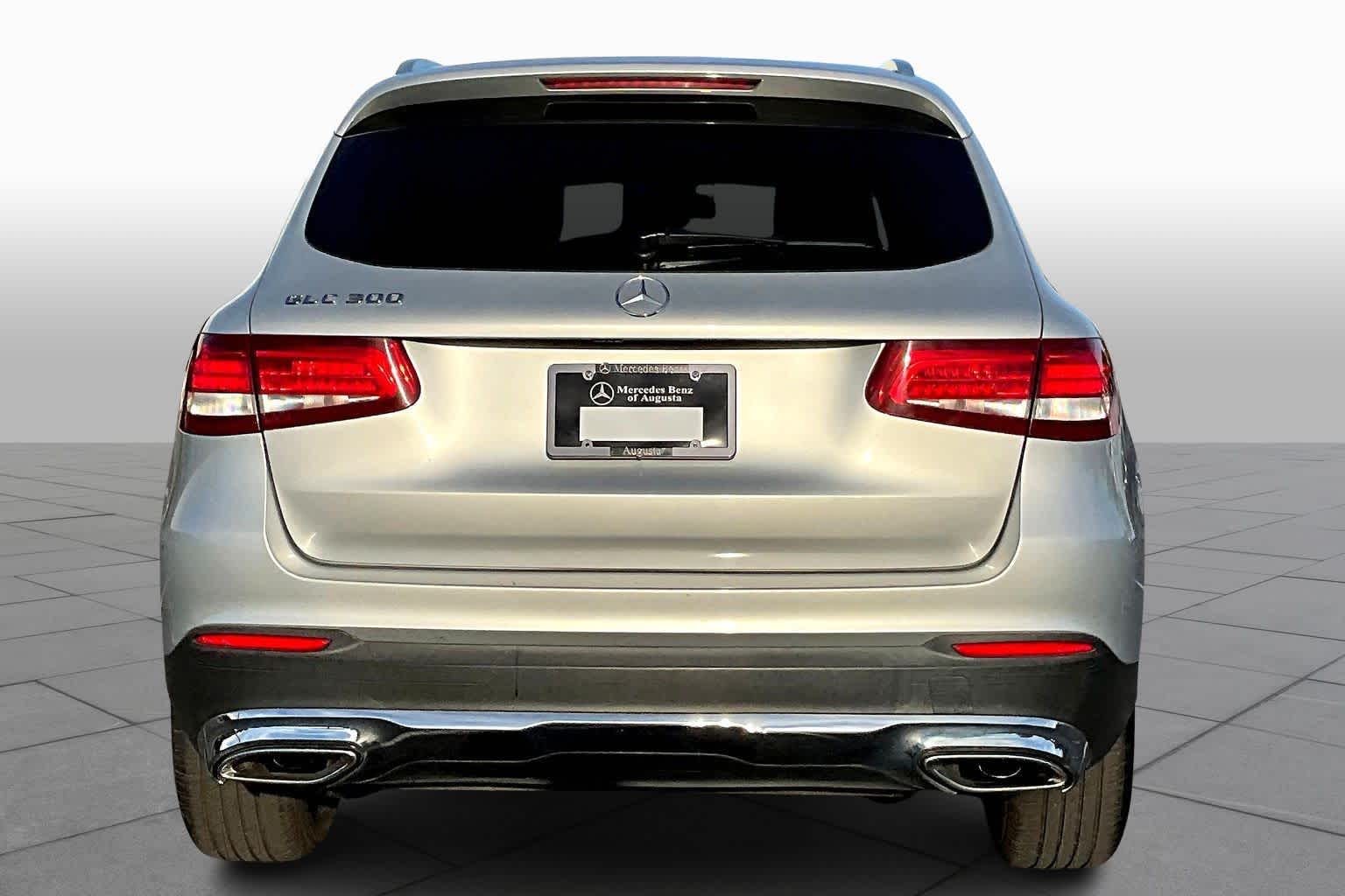 2017 Mercedes Benz GLC 300 photo 4