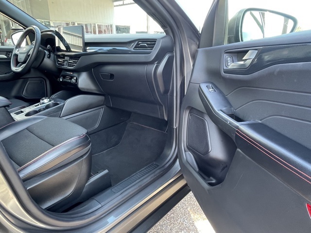 2023 Ford Escape ST-Line photo 21