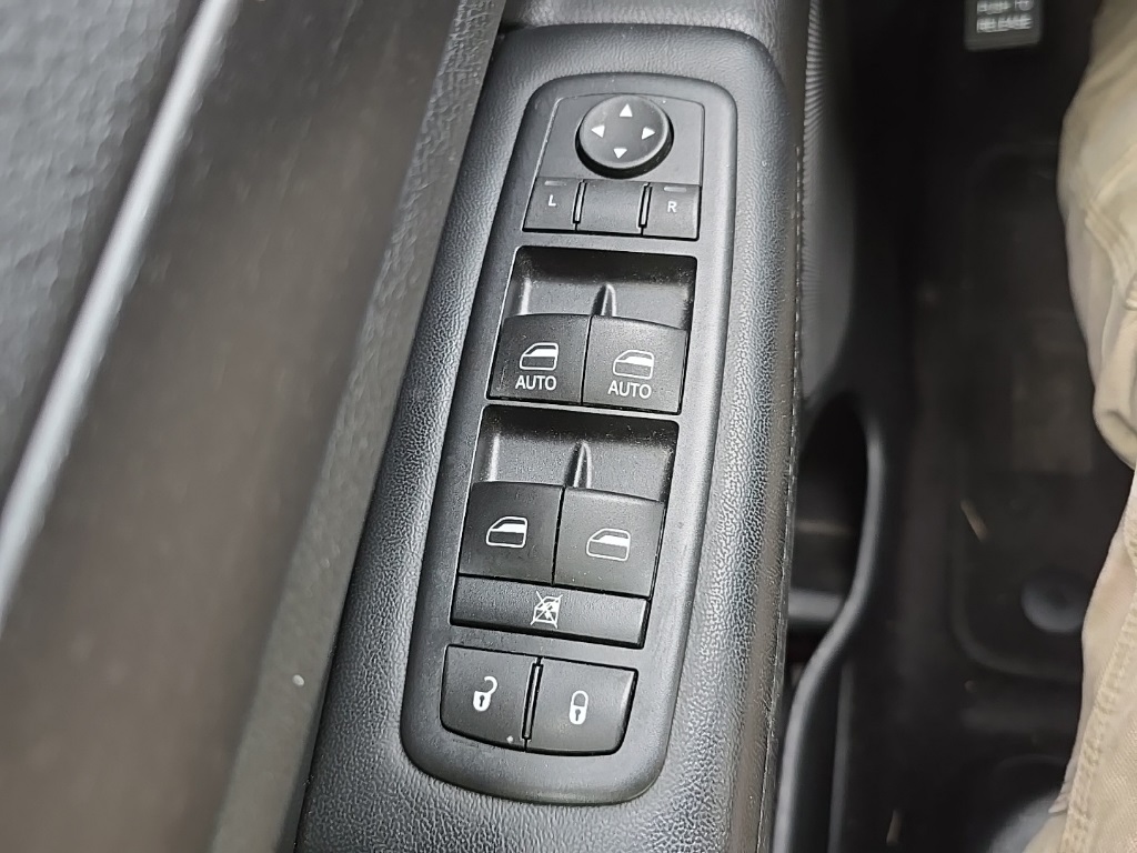 2017 Jeep Grand Cherokee Laredo photo 19
