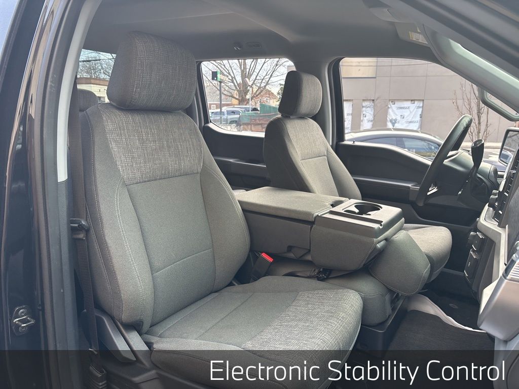 Used 2022 Black Ford XLT image 10