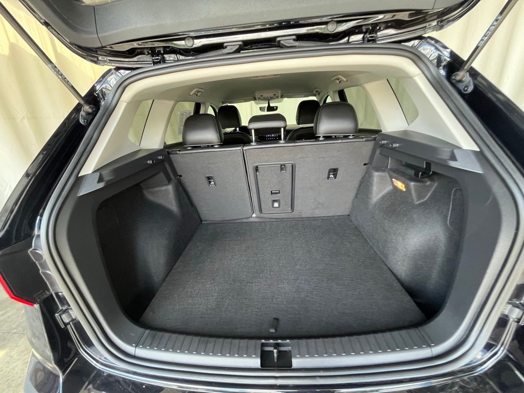 2022 Volkswagen Taos SE photo 27