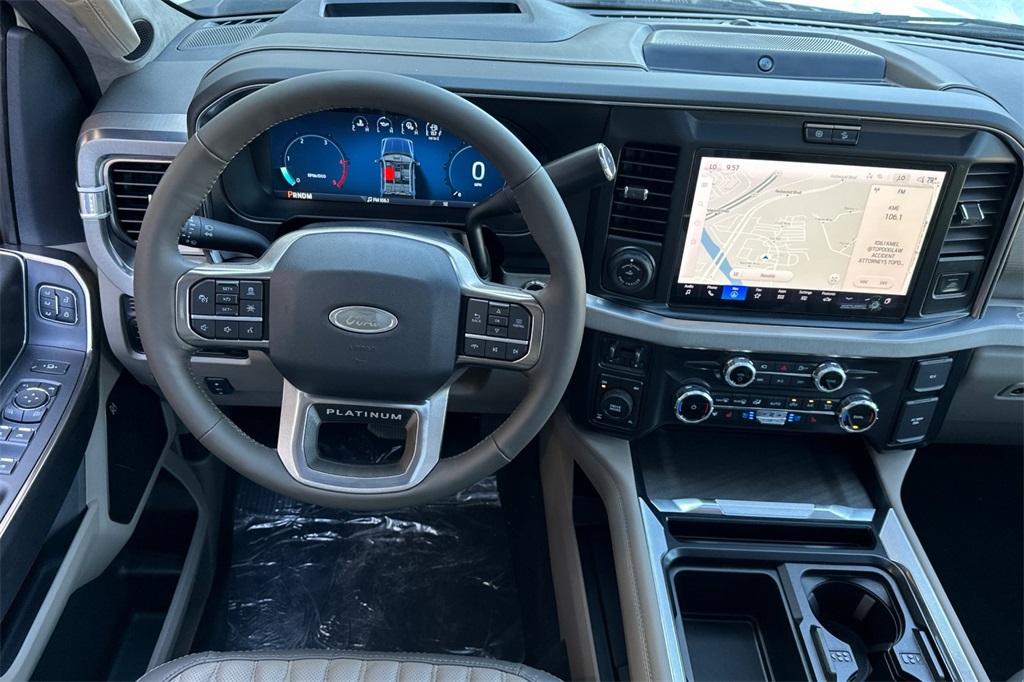 2025 Ford F-350 photo 14