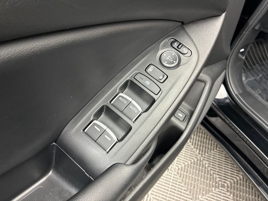 2022 Honda Accord Sport 2.0T photo 11