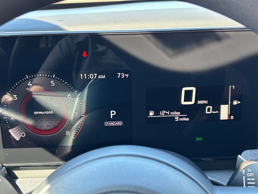 2025 Nissan Kicks SV photo 18
